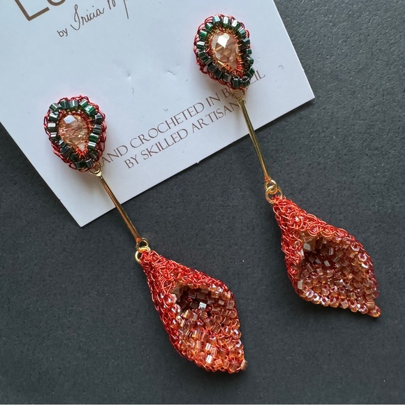 Lavish by Tricia Milaneze Tulip handmade crochet earrings - Picture 3 of 4